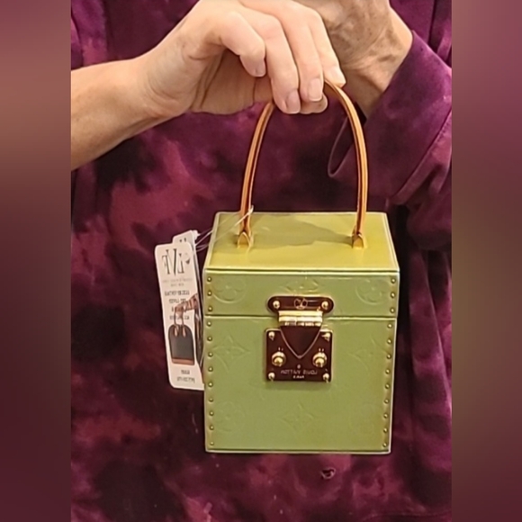 LOUIS VUITTON VINTAGE 1998 MONOGRAM VERNIS BLEECKER POUCH GREEN/BLUE STUNNING! - Picture 17 of 17